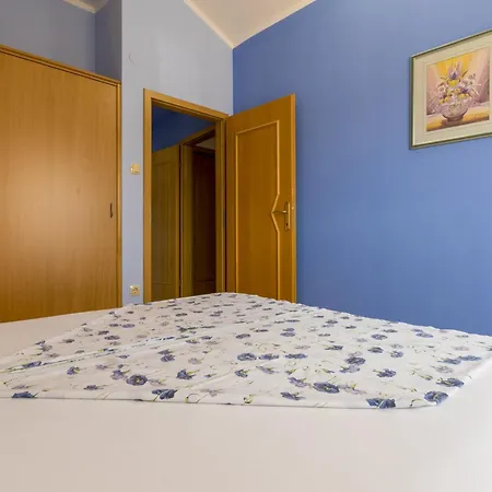 Apartment Bozidar Selce